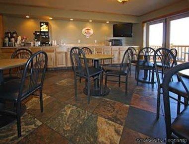 Super 8 By Wyndham West Yellowstone Restaurant photo